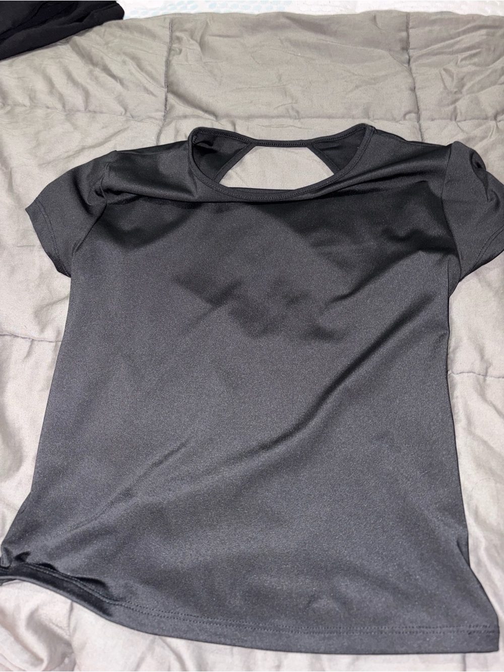 wild fable Black Short-Sleeve Top with Keyhole Back